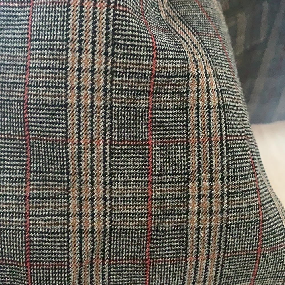 Blazer - Picture 3 of 3
